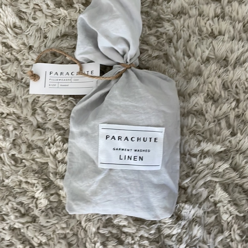 Parachute 100% linen standard pillowcase in fog
